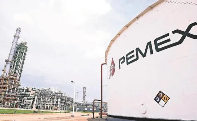 Fitch Ratings recorta calificación de Pemex a “BB” ante la recesión del petróleo