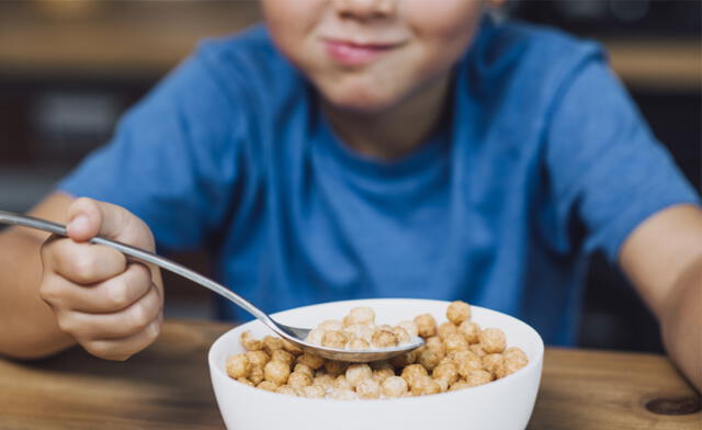 Cereals became a kids favorite in their breakfast, since the thousands of flavors that it offers. However, the sugar quantity could be dangerous for their health. Photo: Freepik Cereals became a kids favorite in their breakfast, since the thousands of flavors that it offers. However, the sugar quantity could be dangerous for their health. Photo: Freepik