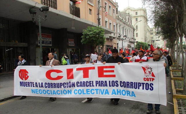 Trabajadores protestarán el 30 y 31 de mayo ante instituciones públicas. Foto: Perú Sindical   