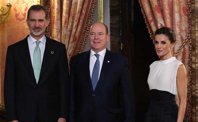 Alberto II de Mónaco con los reyes de España, Felipe y Letizia. Foto: difusión
