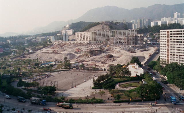   La demolición de Kowloon marcó el fin de un modo de vida que, aunque caótico, era una muestra de la resistencia humana frente a la adversidad. Foto: The Travel Club 