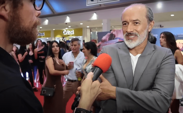 La entrevista de Carlos Alcántara con Henry Spencer se hizo viral. Foto: captura de YouTube   