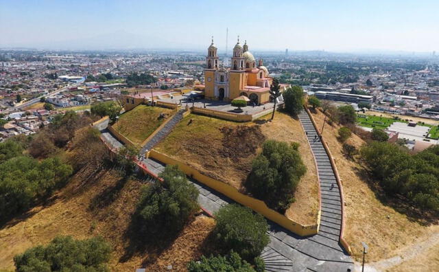 La Gran Pirámide de Cholula permaneció oculta durante varios años, por lo que se pensó que era una montaña. Foto: Telediario