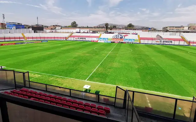 El estadio Iván Elías Moreno se ubica en  Villa El Salvador. Foto: difusión