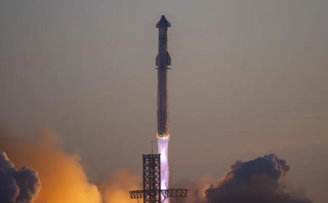  Despegue de nave espacial mediante separación exitosa de etapa caliente. Foto: SpaceX 