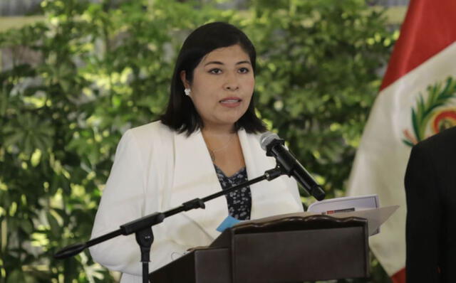 La alusión de Patricia Chirinos hacia Betssy Chávez ocurrió durante la interpelación en el Pleno. Foto: Gerardo Marín / La República