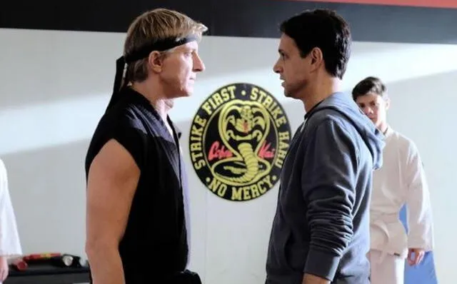 En el quinto episodio de la cuarta temporada de Cobra Kai, Daniel LaRusso y Johnny Lawrence pelean nuevamente. Foto: Netflix.