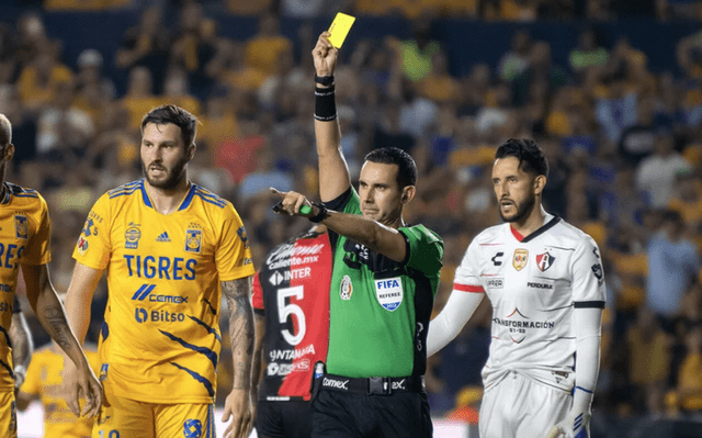 El arbitraje en México no deja de ser polémico. Foto: El sol de torreón<br>   