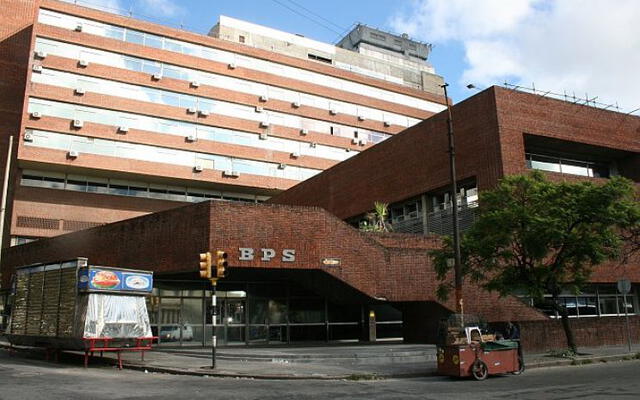 El Banco de Previsión Social es la entidad que regulariza el pago de las prestaciones en Uruguay. (Foto: Ztecnos)