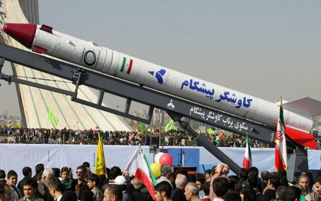 Irán es acusada de probar armas nucleares en sus lanzamientos de satélites al espacio. Foto: AFP