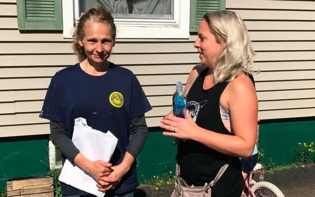 Hilary confirmó poco a poco quién era en realidad su vecina. Foto: BBC.