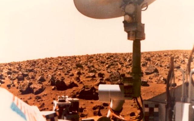 Imagen del suelo marciano tomada por una sonda Viking en la década de 1970. Crédito: NASA.