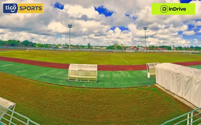 El Stade Municipal Omnisport cuenta con césped natural. Foto: Tigo Sports   