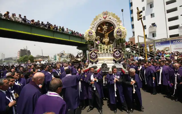  La Hermandad del Señor de los Milagros del Callao tendrá que solicitar un permiso especial para que se realice la procesión. David Huamani Bedoya - Shutterstock.   