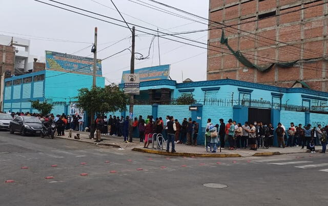 Instituto público de La Victoria con antigua infraestructura. Instituto público de La Victoria con antigua infraestructura.