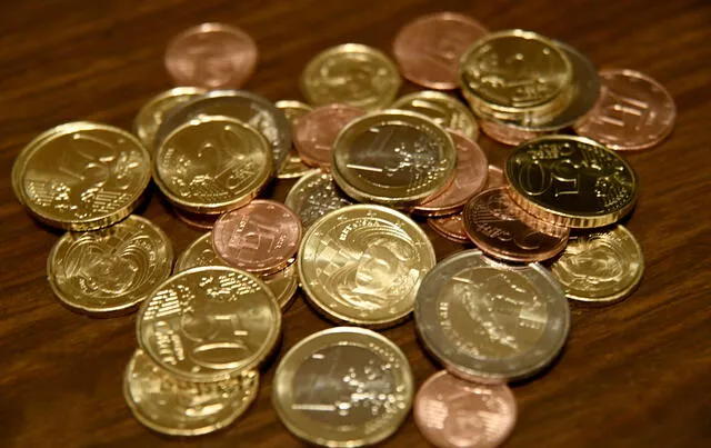 Desde el 2023 la kuna dejará de ser la moneda oficial y se sustituirá  con el euro. Foto: AFP