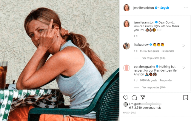 Jennifer Aniston lanza gesto obsceno contra el coronavirus.
