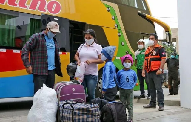 Viajes interprovinciales en autos particulares están prohibidos, aclaró ministro de Transportes y Comunicaciones. Foto: Andina.