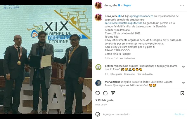  Diego Hernández recibió galardón el 2022. Foto: Instagram/Rebeca Escribens    