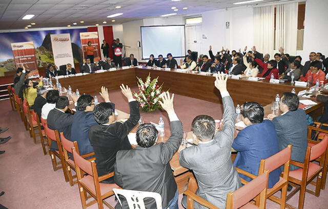 Cusco paraliza por Aeropuerto Internacional de Chinchero 