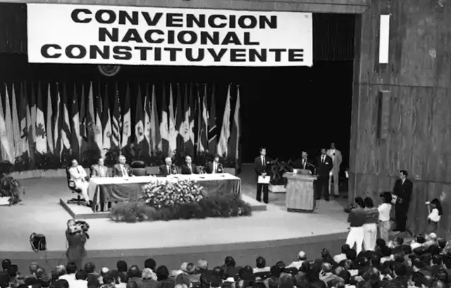  El primer libro impreso en guaraní fue un catecismo escrito por los misioneros jesuitas en el siglo XVII. Foto: El Nacional   