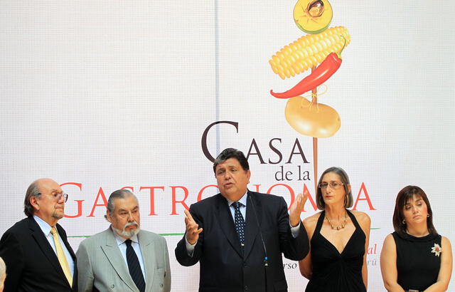 Alan García inauguró la Casa de la gastronomía peruana en 2011