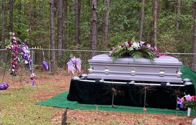 El funeral de la pequeña Gracelynn fue el 21 de abril. Foto: Nola. El funeral de la pequeña Gracelynn fue el 21 de abril. Foto: Nola.