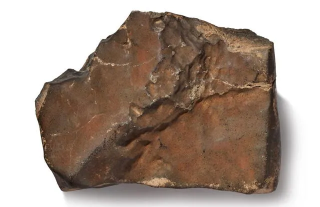 El gran fragmento de Marte fue descubierto en 2023. Foto: Sotheby's. El gran fragmento de Marte fue descubierto en 2023. Foto: Sotheby's.