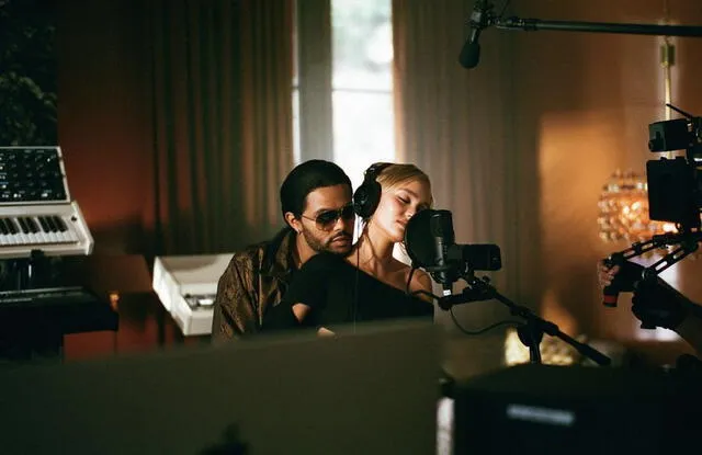 The Weeknd y Lily Rose-Depp filmando "The Idol".