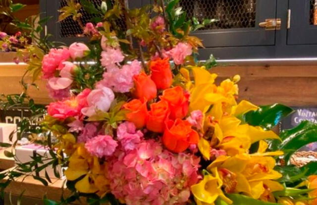 Zayn Malik sorprendió a su novia Gigi Hadid con un arreglo floral por su cumpleaños número 26. Foto: Gigi Hadid Instagram