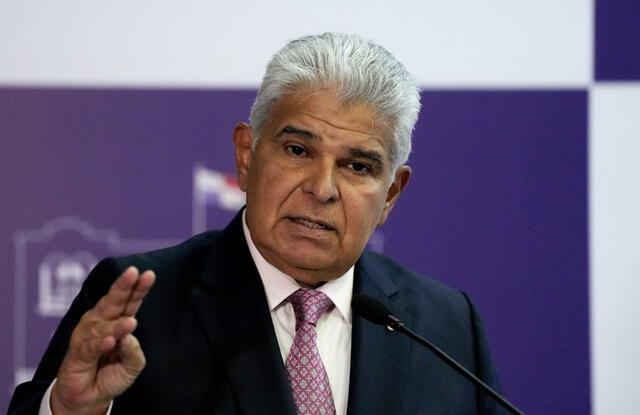 Mulino dio varias buenas noticias en la conferencia de prensa. Foto: AFP   