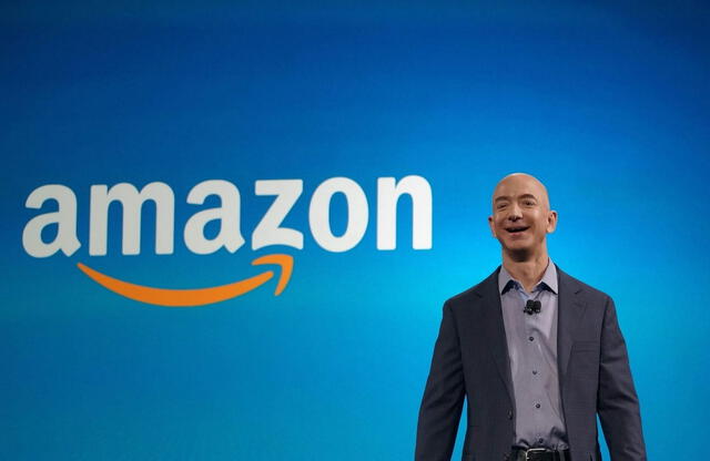 Amazon ha confirmado el robo de más de 2,8 millones de líneas de datos de empleados en un ciberataque. La información filtrada, divulgada en BreachForums, incluye datos de contacto. Foto: AFP   