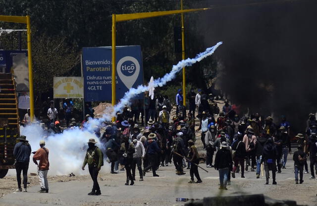  Los bloqueos de carreteras duraron 24 días y provocaron pérdidas económicas. Foto: AFP   