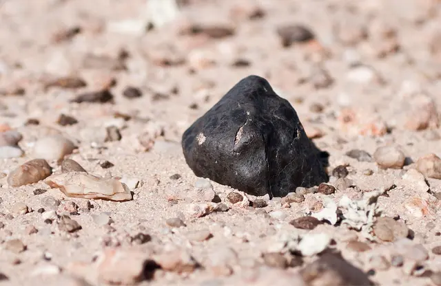 Los meteoritos condritas estarían compuestos por elementos muy similares a los presentes en el núcleo de la Tierra. Foto: Meteorite Recon Los meteoritos condritas estarían compuestos por elementos muy similares a los presentes en el núcleo de la Tierra. Foto: Meteorite Recon