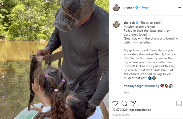 Dwayne Johnson junto a sus hijas. Foto: captura de Instagram