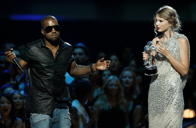 El incidente entre Swift y West comenzó en los MTV VMA 2009. Foto: NBC News.   