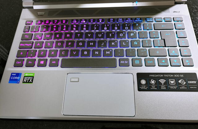 Teclado RGB de la Predator Triton 300 SE