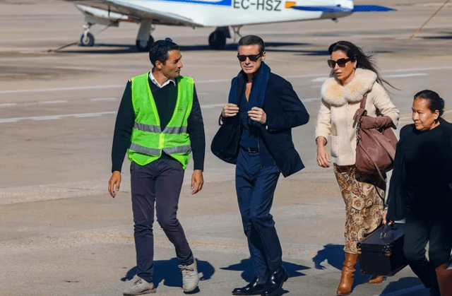  Luis Miguel reaparece con un notorio cambio de look en el aeropuerto de Madrid. Foto: The Grosby Group   