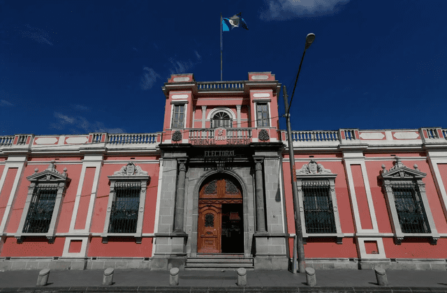 Luego del cierre de las votaciones, se iniciará con el escrutinio y se irá actualizando el portal del TSE de Guatemala con los resultados preliminares oficiales. Foto: Prensa Libre