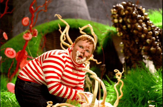 Augustus Gloop fue el primer niño en 'eliminarse' de la fábrica de chocolates. Foto: IMDB 