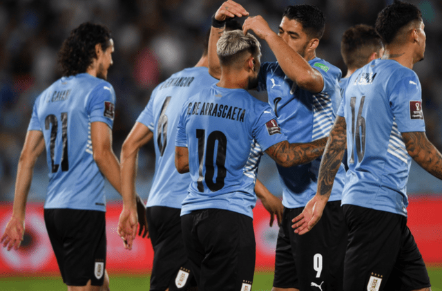 Uruguay gana por 3-0 a Venezuela en el Estadio Centenario. Foto: EFE