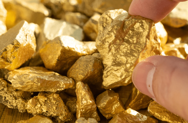  El oro es un metal precioso altamente valorado desde la antigüedad por su belleza, rareza y utilidad. Foto: Nationatl Geographic   