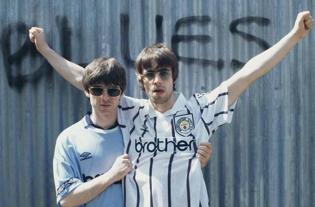 Liam y Noel Gallagher son reconocidos y apasionados hinchas del Manchester City. Foto: Difusión   