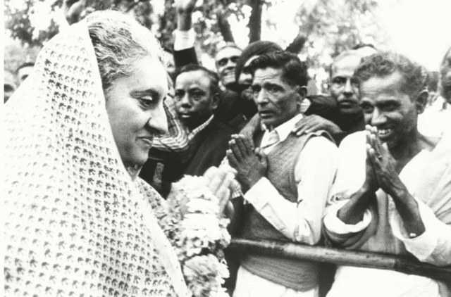 Indira Ghandi fue asesinada en 1984. El crimen ocasionó varios disturbios en la India. Foto: Infobae