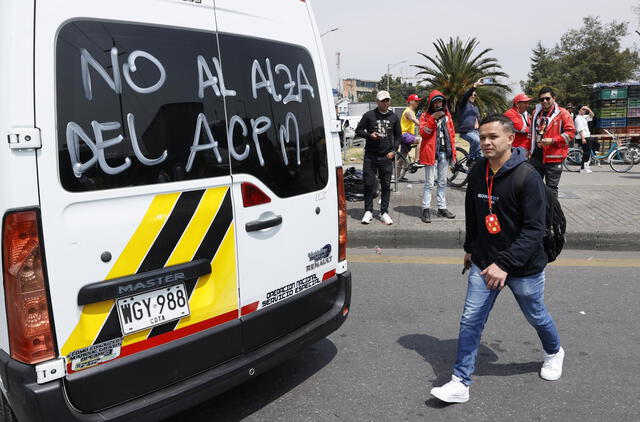 Las protestas vienen ocurriendo desde el pasado viernes 30 de agosto en contra del alza del ACPM que anunció el Gobierno colombiano. Foto: EFE   