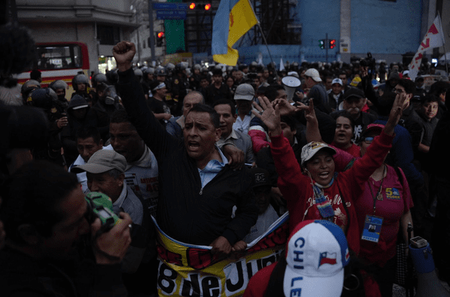  Paro de transportistas coincidirá con las celebraciones por Fiestas Patrias. Foto: John Reyes/La República   