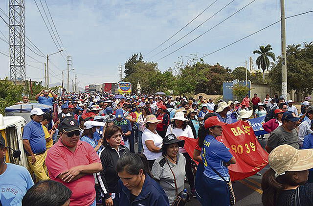 Maestros de Piura suspenden huelga y volverán a sus aulas desde el lunes