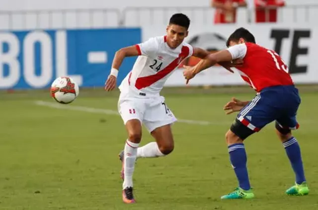 José Manzaneda debutó con la selección peruana en un partido amistoso ante Paraguay en el 2017. Foto: Líbero