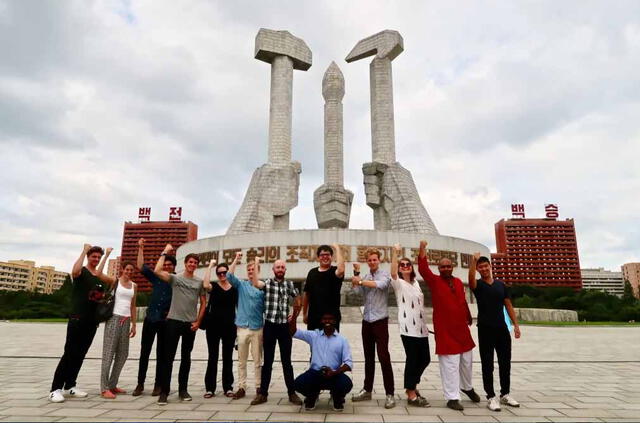 Grupo de turistas en Corea del Norte. Foto: Young Pioneer Tours   