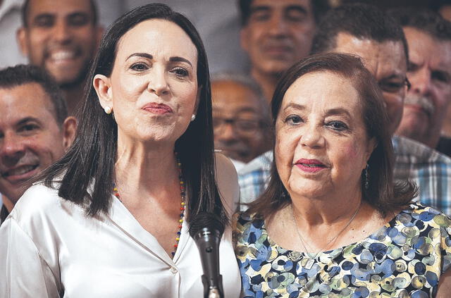  Opositoras. Lideresa María Corina Machado (a la izquierda) junto a Corina Yoris, su reemplazante como candidata presidencial. Foto: difusión.   